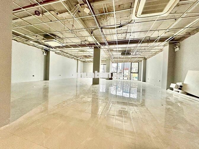 Cho thuê văn phòng tại Liễu Giai 150m2 giá chỉ 28t sàn siêu đẹp
