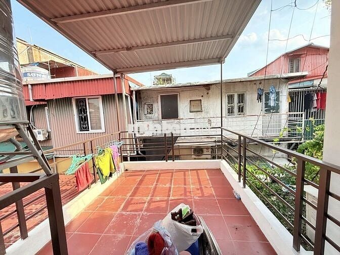 🏦TẬP THỂ TẦNG 2+3 - NHÀ ĐẸP - 20M RA MP Ô TÔ TRÁNH -GẦN BV THANH NHÀN