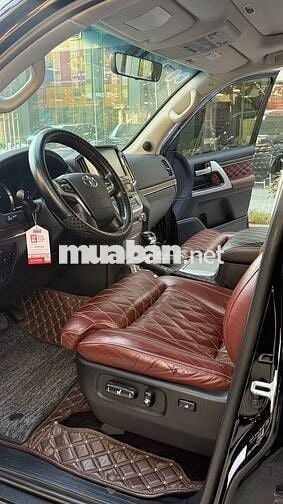 Land Cruiser 4.6V8 4 chỗ siêu VIP, sản xuất 2020.