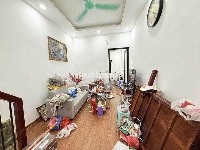 🏦TẬP THỂ TẦNG 2+3 - NHÀ ĐẸP - 20M RA MP Ô TÔ TRÁNH -GẦN BV THANH NHÀN