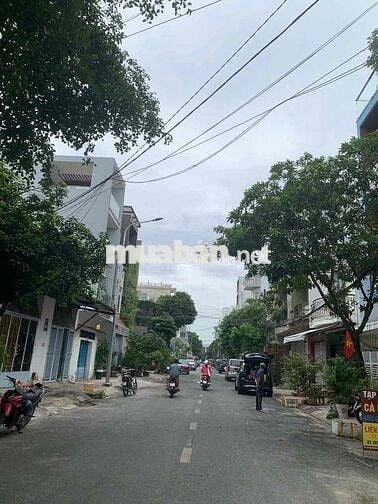 Chủ kẹt bán gấp MTN nội bộ Huỳnh Văn Một. Dt 4m x 18m. Nhà trệt, 1 lâu