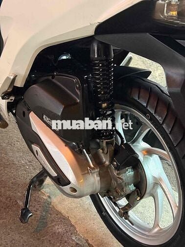 Honda Vision 2022 Bản Khóa Chìa Trắng