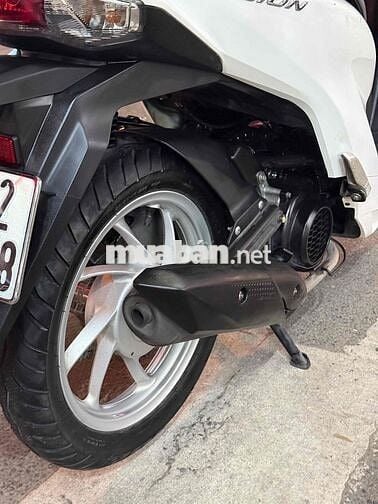 Honda Vision 2022 Bản Khóa Chìa Trắng