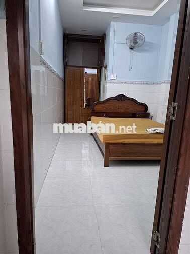 Phòng trọ 20m2 đường Nguyễn Thái Sơn, Q.Gò Vấp
