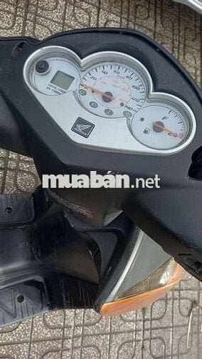 Honda Dylan màu Cam