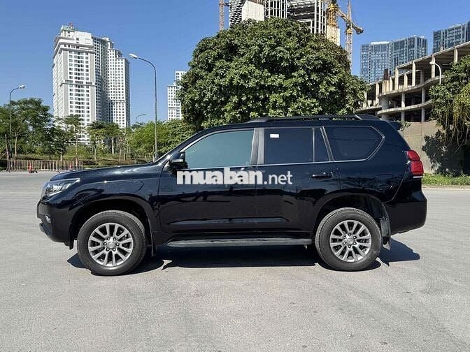 CẦN BÁN TOYOTA PRADO 2.7 VX MODEL 2018 SIÊU MỚI