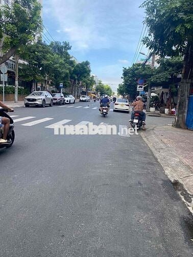 Chủ kẹt Bank bán gấp MTKD Nguyễn Sơn. 4m x 18m. Nhà 4 tầng. Giá 13.5