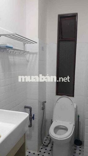 Cho thuê căn hộ studio đủ nội thất, máy giặt riêng