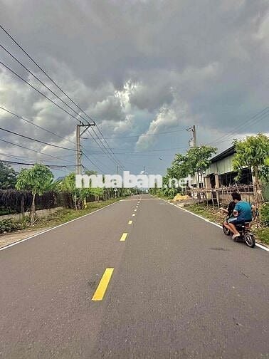 Cần bán lô đất 1 sẹt, dt 768, gần cầu Tân Triều