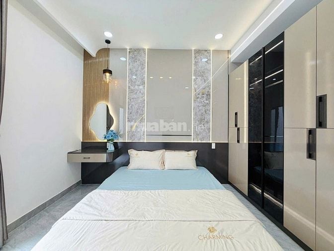 Siêu Hot! Nhà Mặt Tiền Bình Thạnh – Hoàng Hoa Thám, 4PN, Giá Tốt