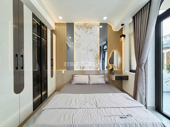 Siêu Hot! Nhà Mặt Tiền Bình Thạnh – Hoàng Hoa Thám, 4PN, Giá Tốt