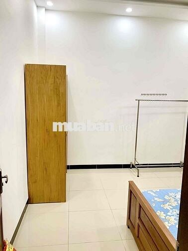 Trống 1 căn , full nội thất , phòng ngủ tách biệt