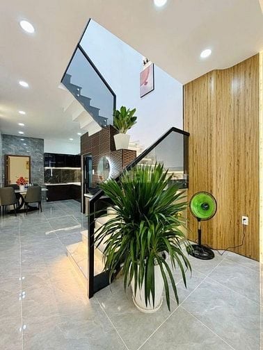 Siêu Hot! Nhà Mặt Tiền Bình Thạnh – Hoàng Hoa Thám, 4PN, Giá Tốt