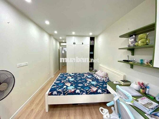 BÁN NHÀ LẠC LONG QUÂN — PHÂN LÔ  15M RA Ô TÔ TRÁNH – Ô CHỜ THANG MÁY