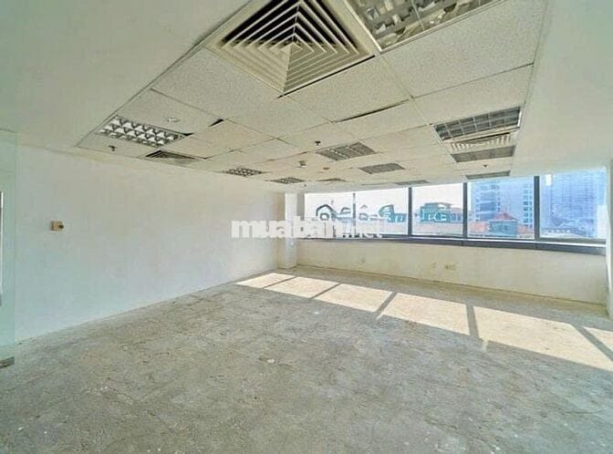 MẶT TIỀN ĐƯỜNG NGUYỄN VĂN THỦ ĐAKAO QUẬN 1