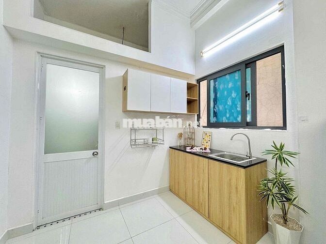 Phòng trọ dạng gác siêu đẹp ngay cầu Nguyễn Tri Phương