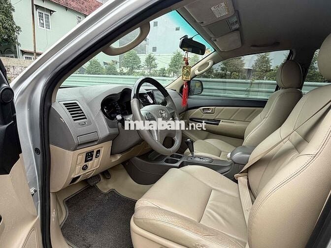 Toyota Fortuner 2013 2.7V 4x2 AT - 89000 km