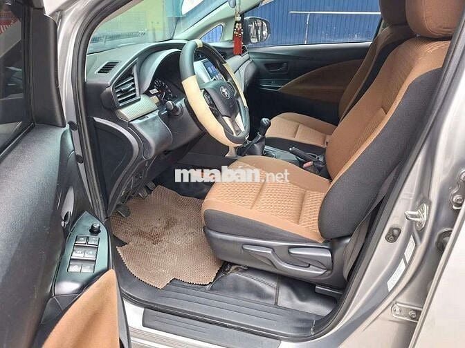 INOVA 2017 số sàn cà vẹt 1 chủ,xe ở sài gòn