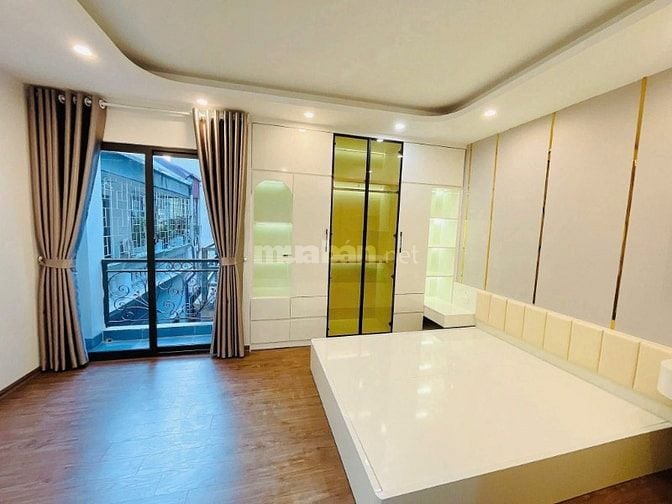 Nhà Đẹp Gần Phố, Duơng Văn Bé, Hai Bà Trưng 33m, 5 tầng, giá 8.45 tỷ