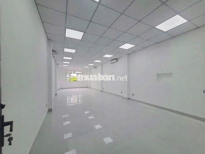 BIỆT THỰ GIÁ RẺ - 43D Cộng Hoà P.4 Q.TB - 10 x 18m 1000m sàn 7 tầng