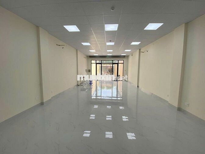 BIỆT THỰ GIÁ RẺ - 43D Cộng Hoà P.4 Q.TB - 10 x 18m 1000m sàn 7 tầng