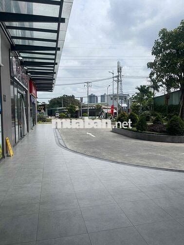 CHO THUÊ SHOPHOUSE PEGASUITE 2 NGAY LỐI RA SẢNH ĐÔNG ĐÚC CƯ DÂN