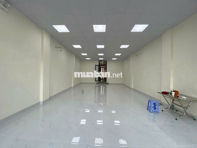 BIỆT THỰ GIÁ RẺ - 43D Cộng Hoà P.4 Q.TB - 10 x 18m 1000m sàn 7 tầng