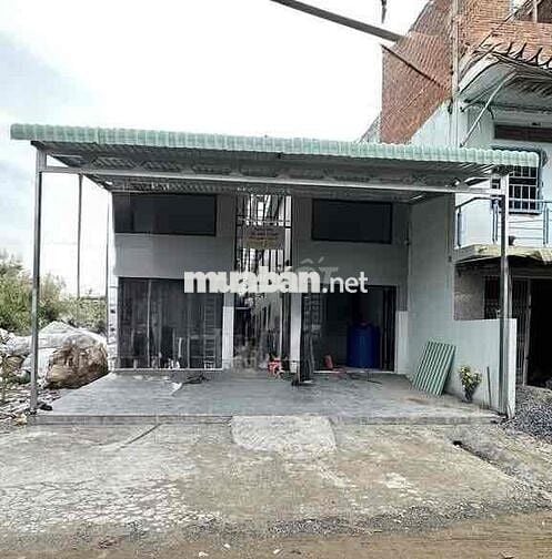 cần bán dãy nhà trọ 12 phòng có sẵn máy lạnh , hiện đang có full