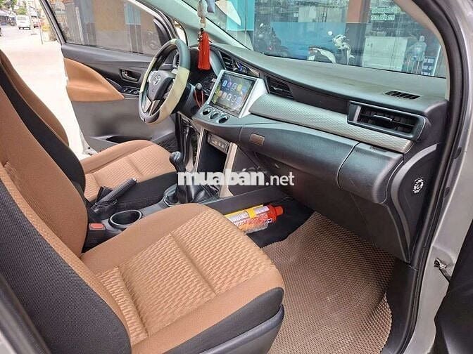 INOVA 2017 số sàn cà vẹt 1 chủ,xe ở sài gòn