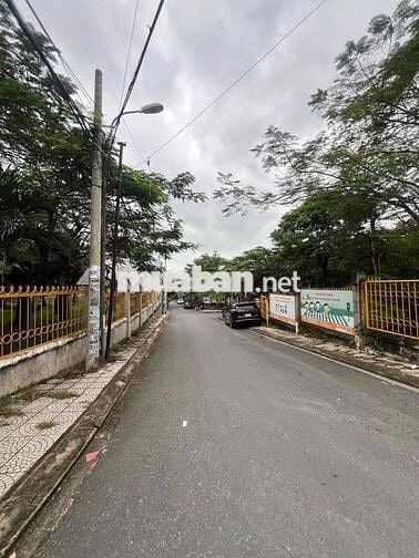 Bán Đất Kiệt LÊ VĂN HIẾN _ Gần Cầu TIÊN SƠN _ Cách Biển 800M