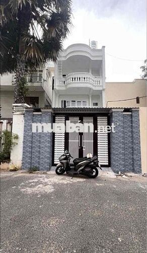 BÁN NHÀ MẶT TIỀN SÁT BIỂN BÃI SAU THUỲ VÂN VŨNG TÀU GIÁ CHỈ 17 TỶ TL