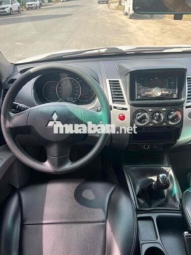 Mitsubishi Pajero Sport 2015 D 4x2 MT - 225000 km