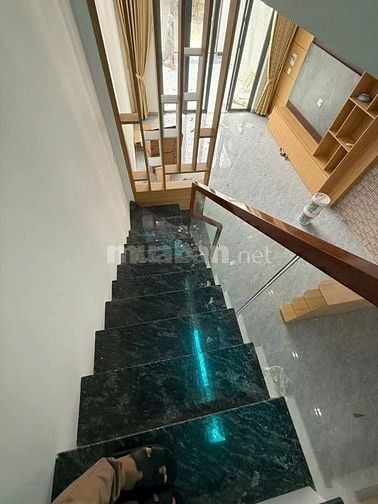 💥 NHÀ MỚI 2,5 TẦNG – FULL NỘI THẤT