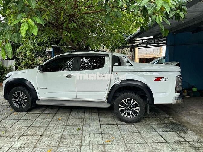 Chevrolet Colorado 2017 LTZ 2.8L 4x4 AT - 110000 k