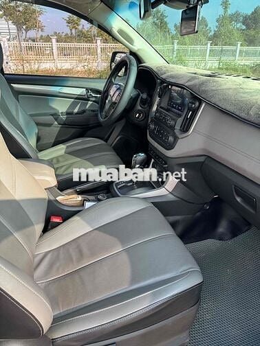 Chevrolet Colorado 2017 LTZ 2.8L 4x4 AT - 110000 k