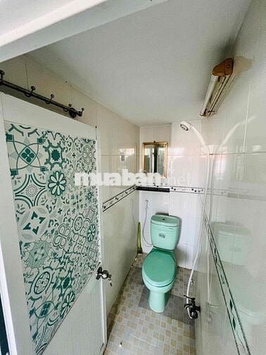 Cho thuê nhà nguyên căn lớn 90m2 gần ngay KCX Tân Thuận, Siêu thị GO