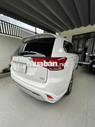 Mitsubishi Outlander 2022 2.0 CVT Premium