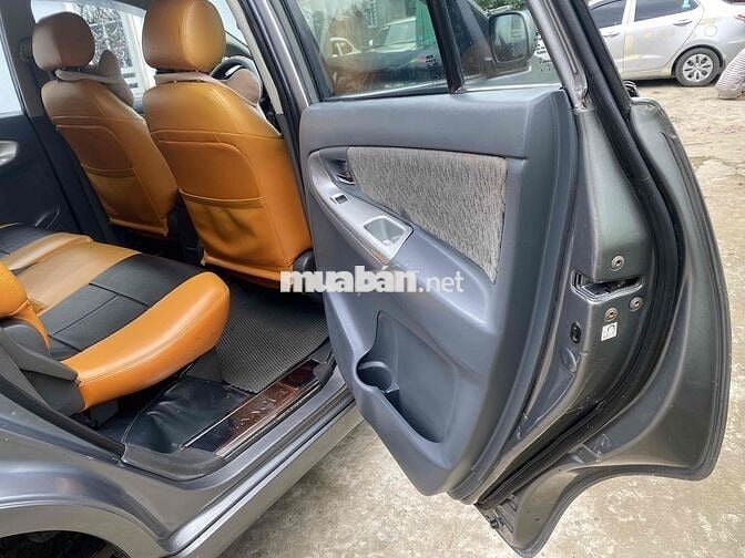 Bán Innova 2012 bảng E chính chủ