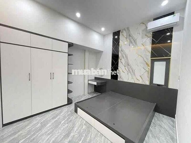 mặt tiền 2 tầng mới keng - Gần Nguyễn Hữu Thọ - Chỉ 7,25 tỷ