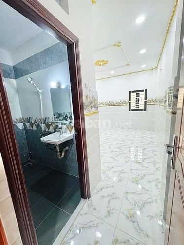 BÁN NHÀ GẦN AEON TÊN LỬA, 4X22M, 4 TẦNG, 7 PHÒNG NGỦ, ĐƯỜNG KINH DOANH