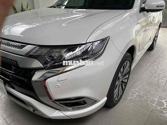 Mitsubishi Outlander 2022 2.0 CVT Premium