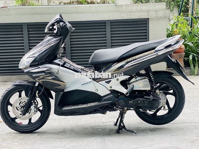 HONDA AIR BLADE 110 FI BIỂN HN ĐỜI CHÓT