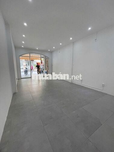 Cho Thuê Mặt Bằng Suốt + 1PN Đường Trần Hữu Trang, Phú Nhuận ( Rộng )