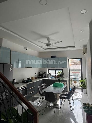 Cần tiền bán nhà Nguyễn Thượng Hiền, P5, BT DT 69m2 giá 2tỷ650tr