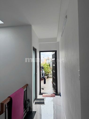 Cần tiền bán nhà Nguyễn Thượng Hiền, P5, BT DT 69m2 giá 2tỷ650tr