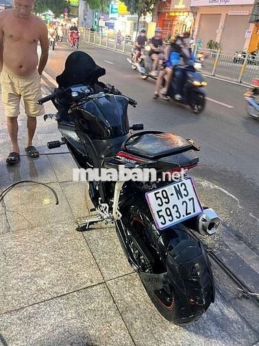 Yamaha r15 v3 150 2021 mới 90% Bstp chính chủ