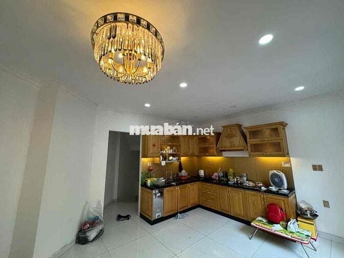 Lên cho anh em Nhà Nguyên Căn Chung Tâm Phú Nhuận