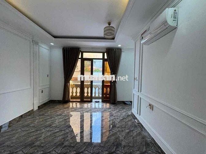 Lên cho anh em Nhà Nguyên Căn Chung Tâm Phú Nhuận