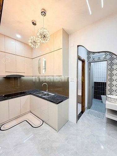 Nhà đẹp phan văn trị 4.2m x 15m 3 tầng 3pn sẵn nội thất chỉ 6.88 tỷ