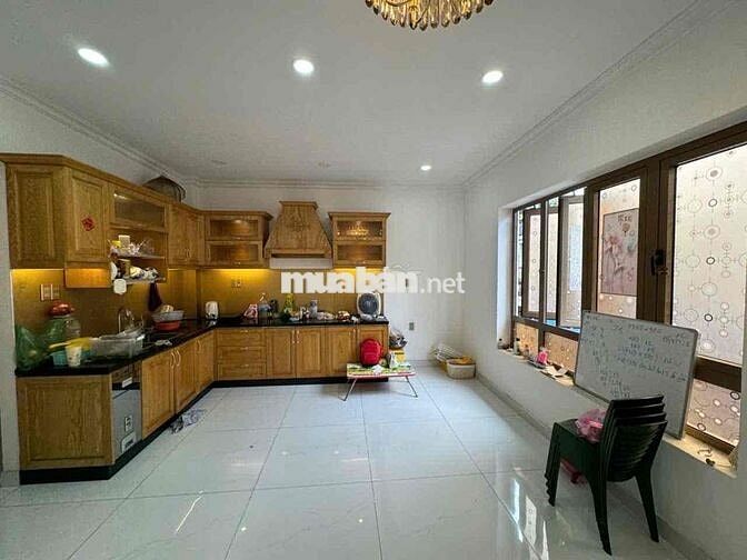 Lên cho anh em Nhà Nguyên Căn Chung Tâm Phú Nhuận